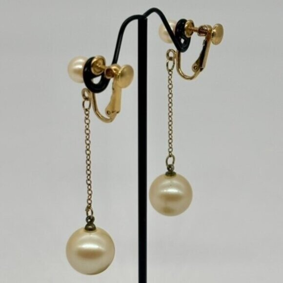 Vintage Earrings Dangling 13mm Faux Pearls, Gold Tone Chain, Screw and Clip Back - Picture 4 of 9